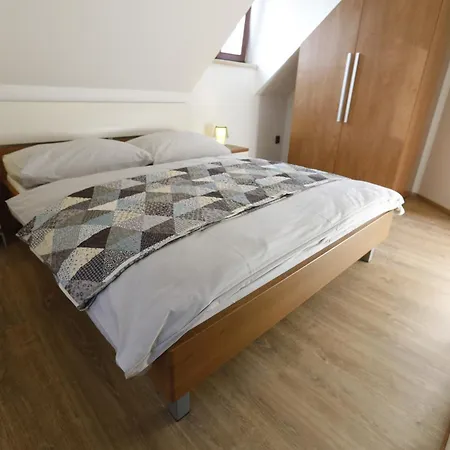 Na Pasekach U Lesa Pohoda Osvetimany